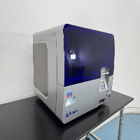 Qiagen Qiacube Analyzer image 0